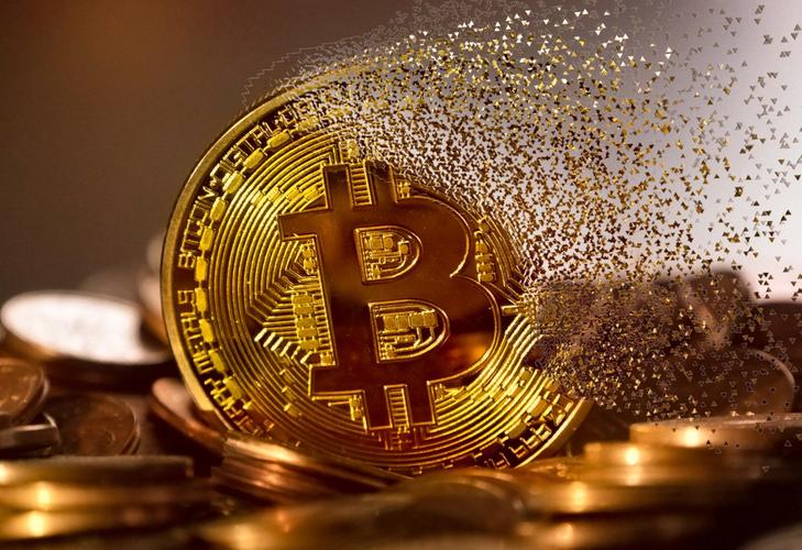 Bitcoin mining rig operating efficiently in a sustainable hosting environment